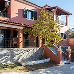 Villa Theodore